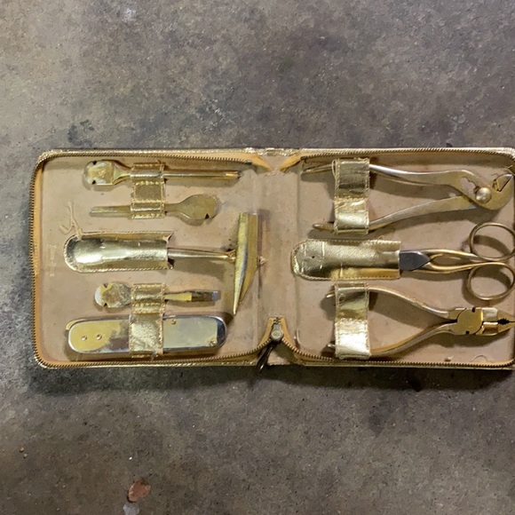 Antique Gold Plated Women’s Tool kit - Picture 2 of 4